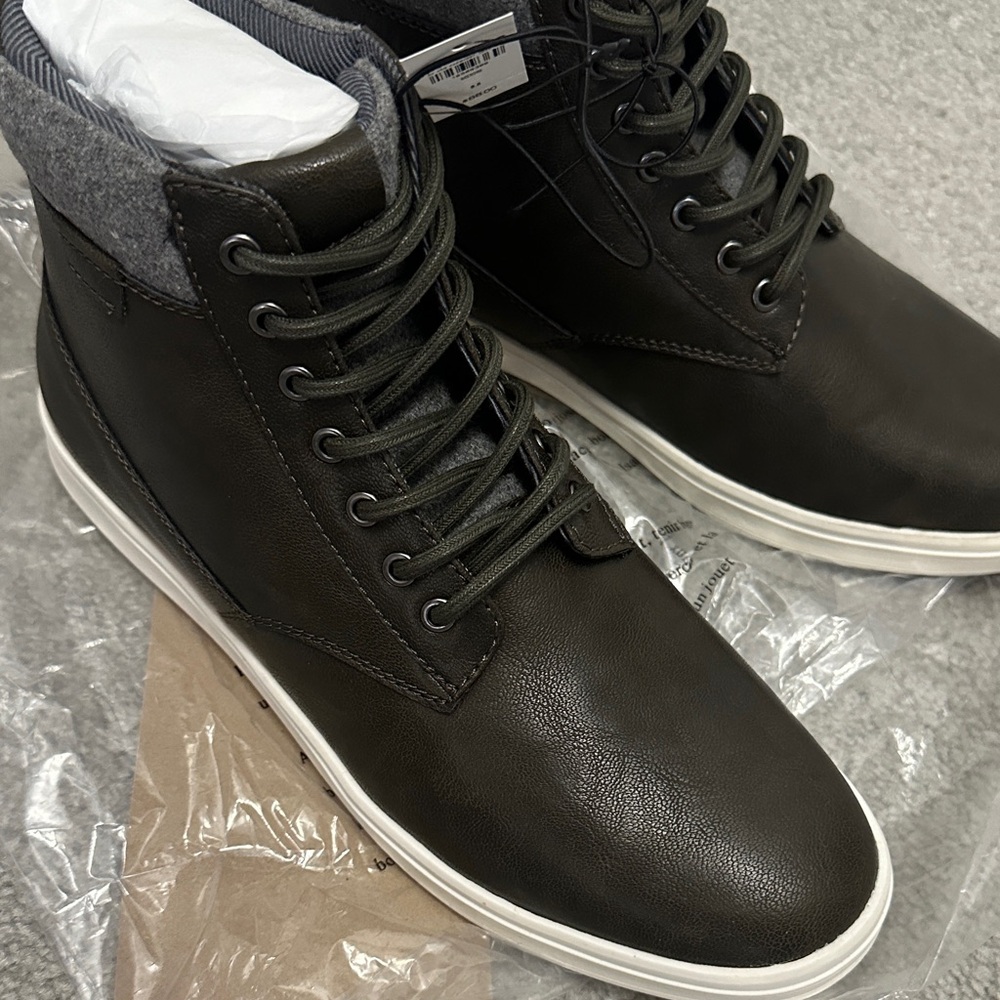 Express Black and Gray Leather Sneakers